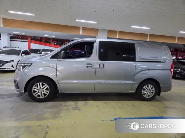 Hyundai The New Grand Starex id 3448876 из Кореи 13