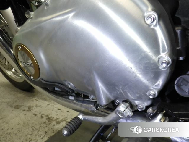 Engine photo