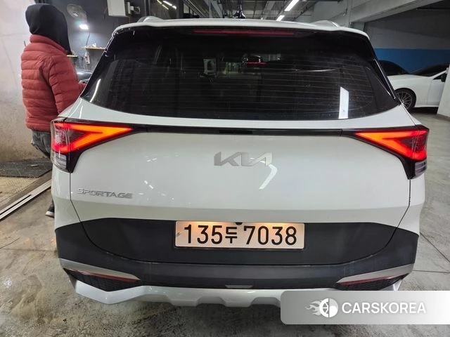 Kia Sportage 5th Generation 2021 Белый из Кореи, фото 5