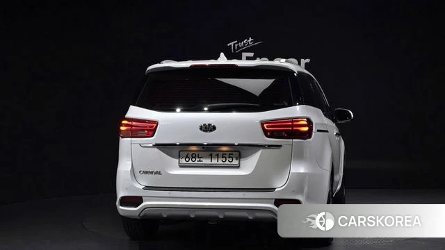 Kia The New Carnival id 4188525 из Кореи 23