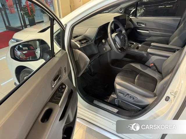 Toyota Grevia id 4259344 из Китая 23