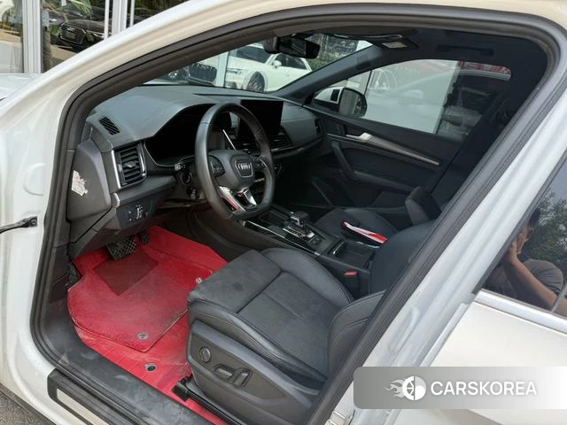 Audi Q5L Sportback 2022 Белый из Китая, фото 3