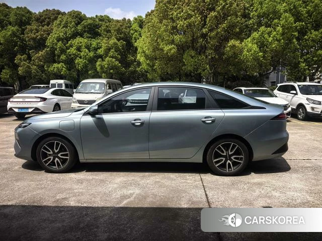 Roewe D6 2025 Зеленый из Китая, фото 4