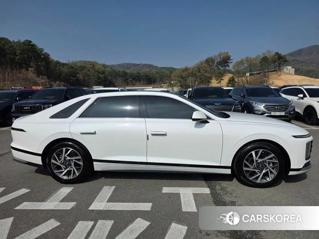 Hyundai Grandeur (GN7) id 3982037 из Кореи 12