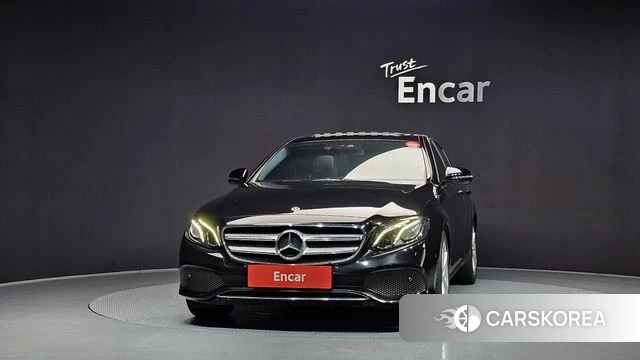 Mercedes-Benz E-Class W213 id 4605407 из Кореи 23