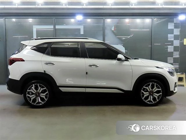 Kia Seltos id 4262782 из Кореи 13