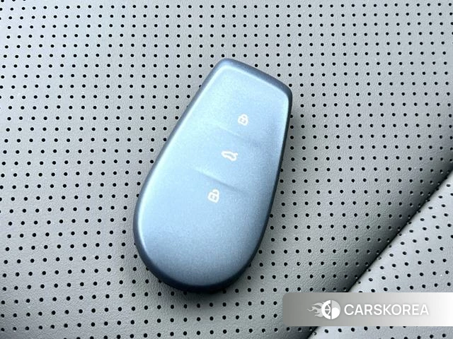 Nissan N6 id 4290763 из Китая 13
