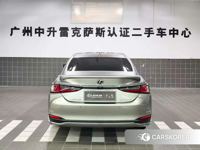 Lexus ES id 4221022 из Китая 15