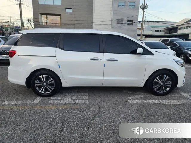 Kia The New Carnival id 3708892 из Кореи 13