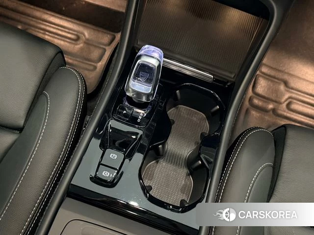 Volvo XC40 id 4210024 из Китая 11