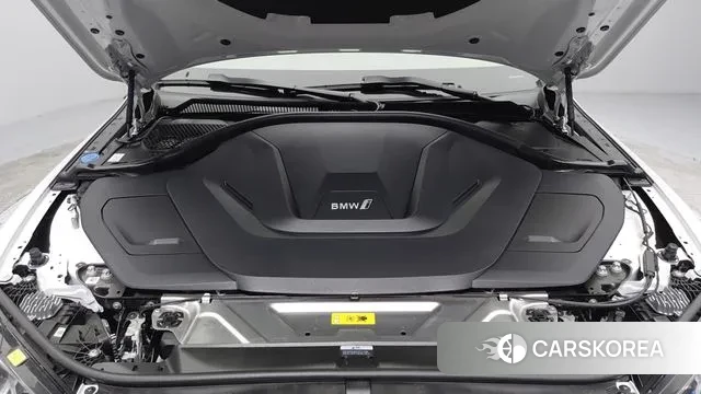 BMW i4 id 3549897 из Кореи 13