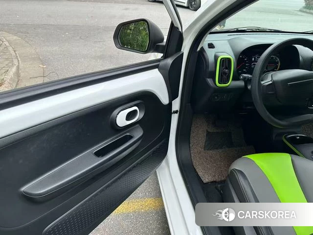 Roewe CLEVER 2021 Белый из Китая, фото 3