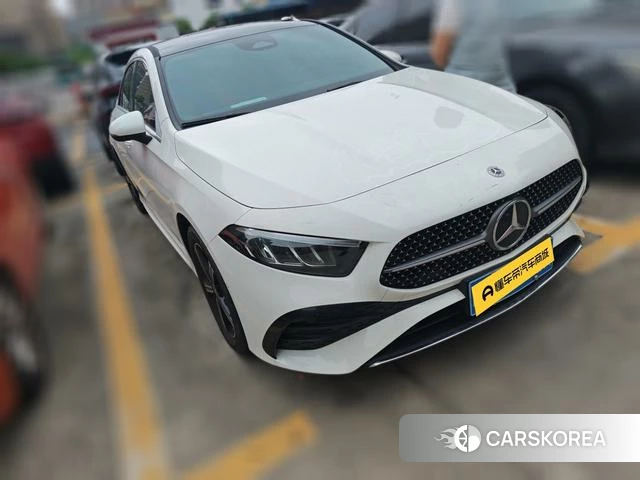 Mercedes-Benz Class A 2024 Белый из Китая, фото 3
