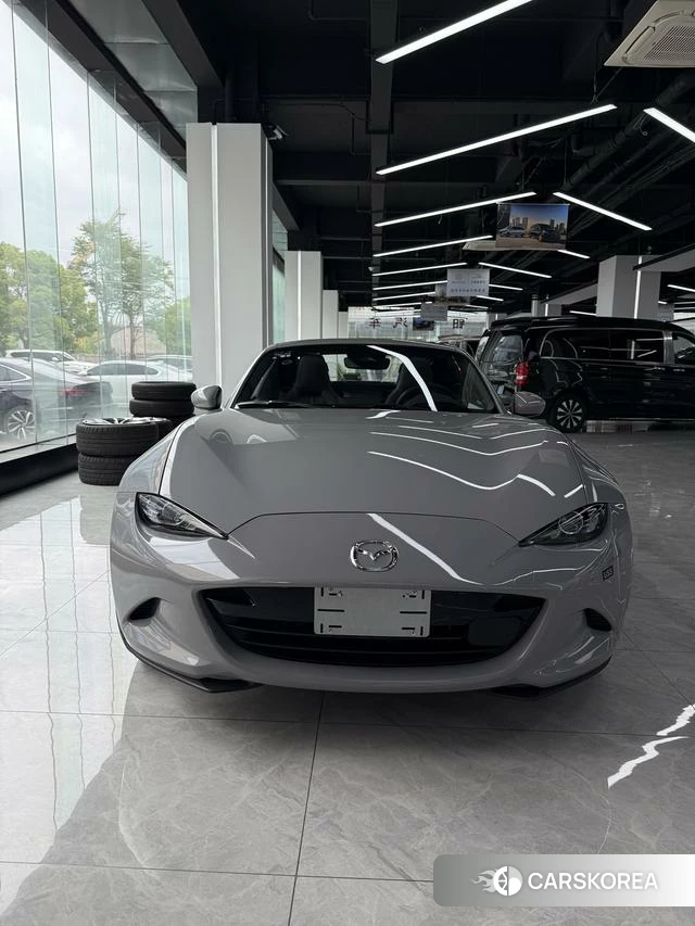 Mazda MX-5 2025 Серебристо-серый из Китая, фото 4