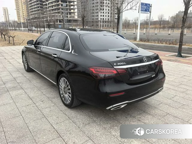Mercedes-Benz E-class 2022 Черный из Китая, фото 3