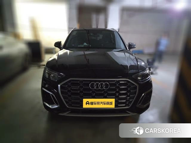 Audi Q5L 2021 Черный из Китая, фото 3