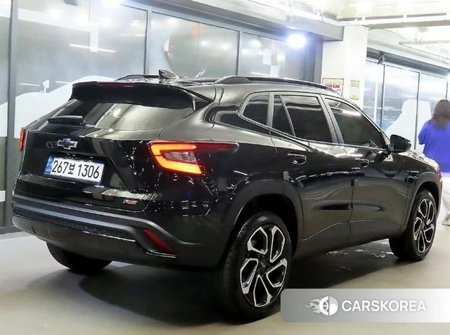 Chevrolet (GM Daewoo) Trax Crossover 2024 Черный из Кореи, фото 3