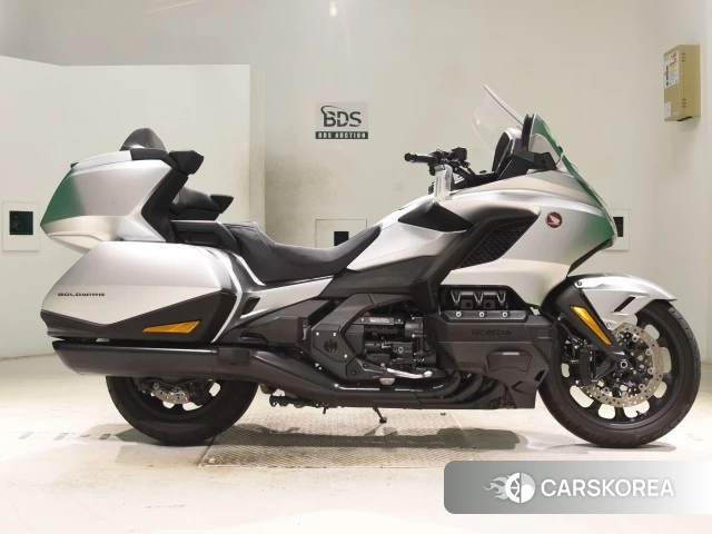 Проданный Honda GL1800 TOUR DCT 2025 из Японии, фото 4