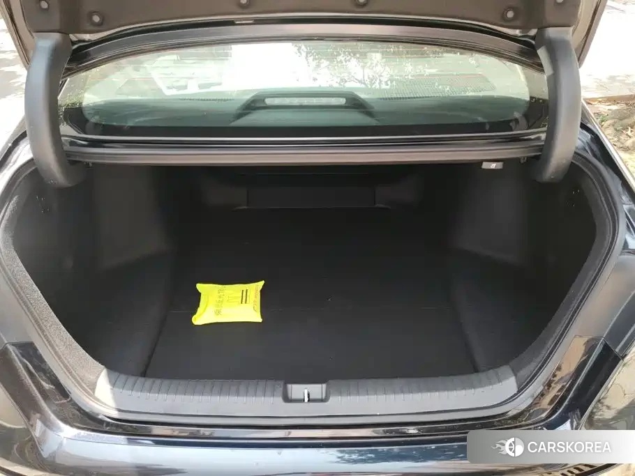 Honda Accord id 4679582 из Китая 9