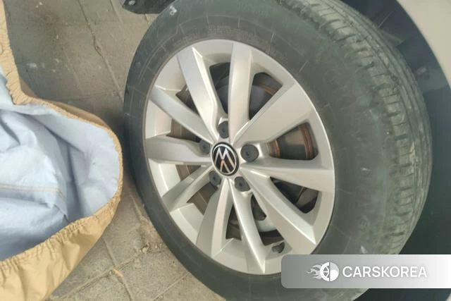 Volkswagen Bora id 4328801 из Китая 10