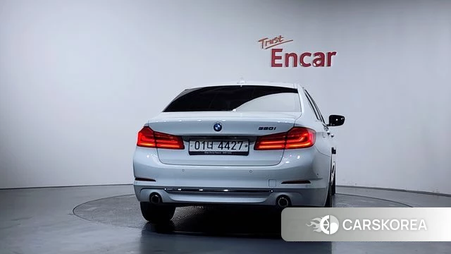 BMW 5 Series (G30) id 3917190 из Кореи 13