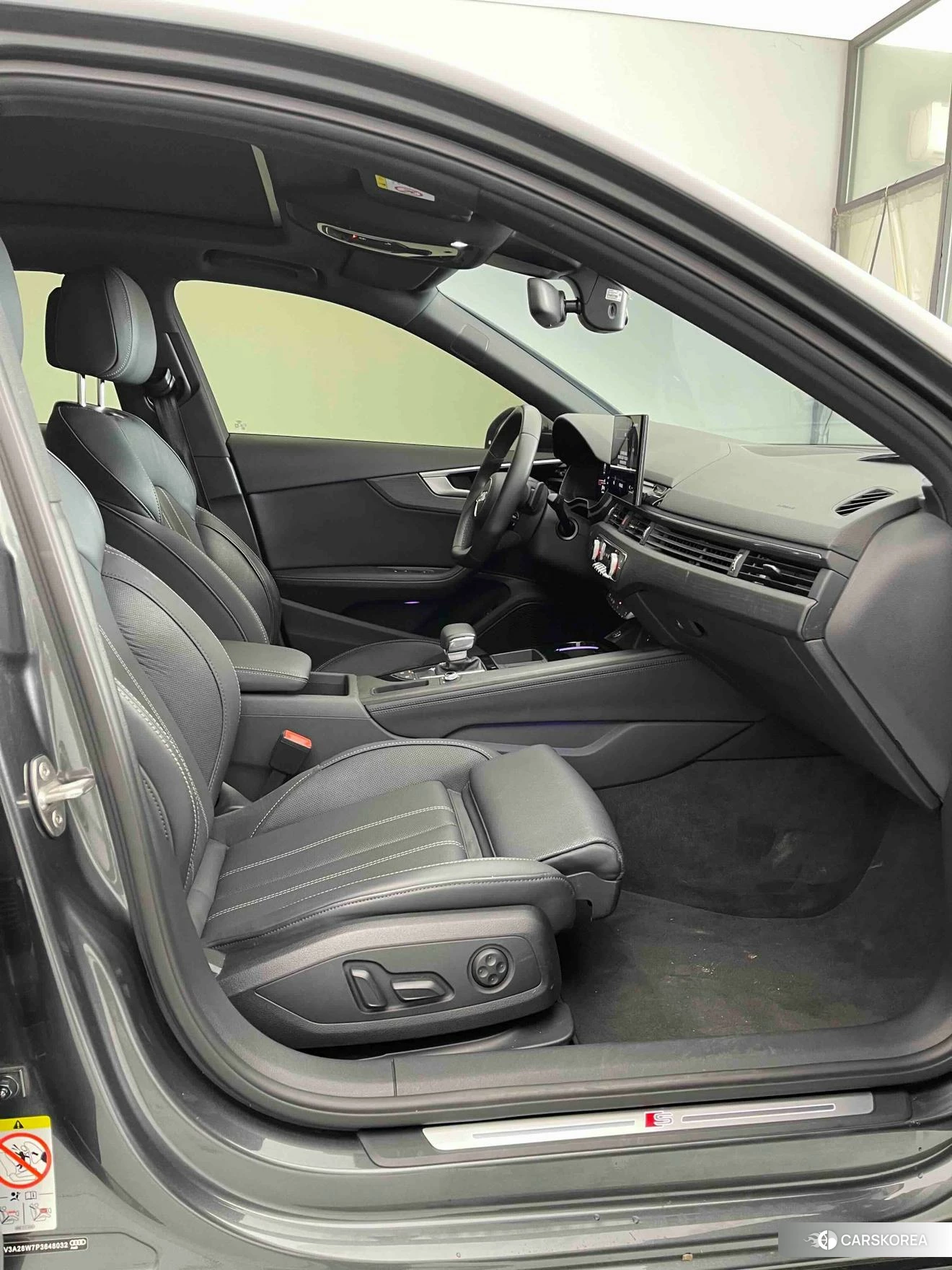 Audi A4L id 4498698 из Китая 20
