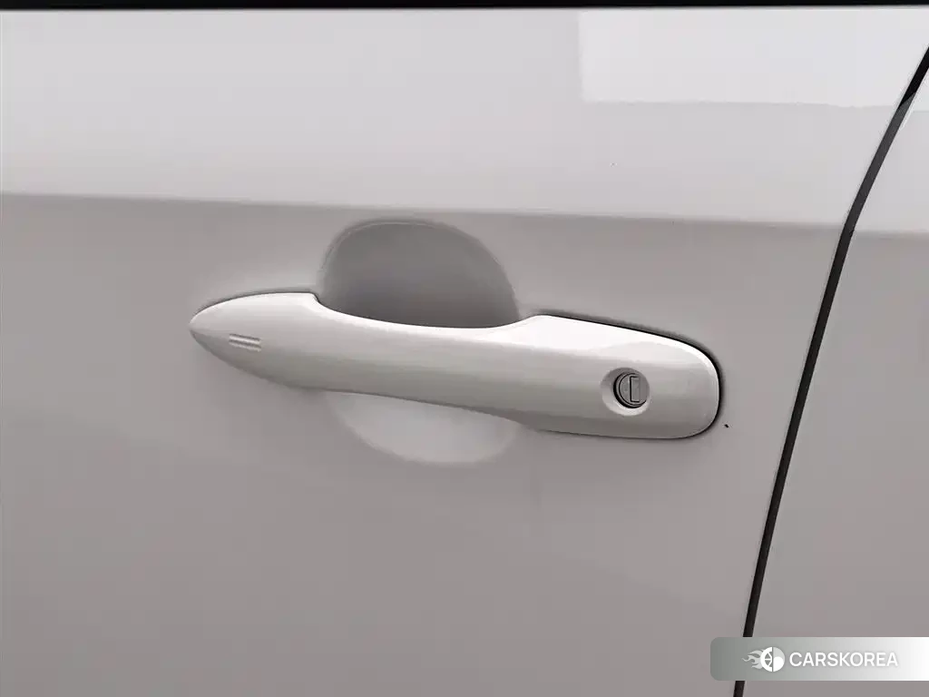Toyota Corolla id 4545804 из Китая 17