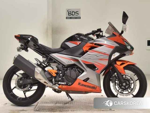 Проданный Kawasaki NINJA 400 2018 из Японии