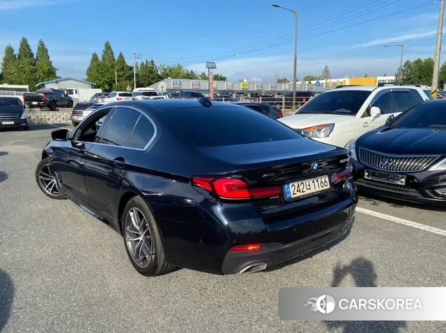 BMW 5 Series (G30) id 3093550 из Кореи 13