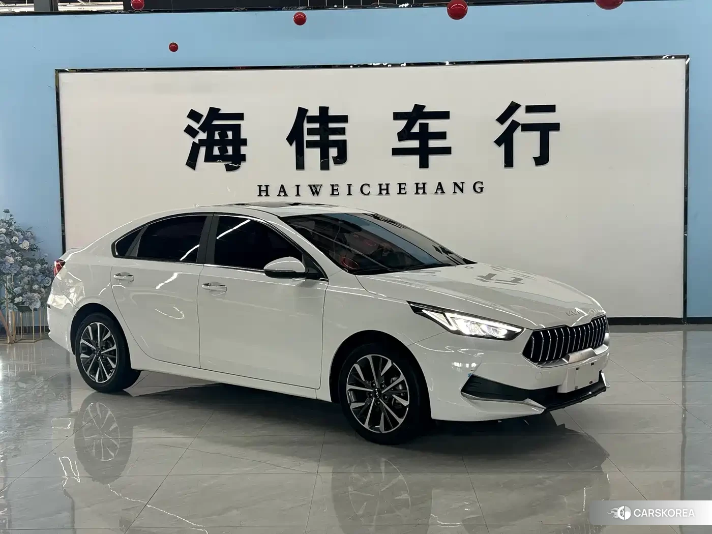 Kia K3 2022 Белый из Китая, фото 5