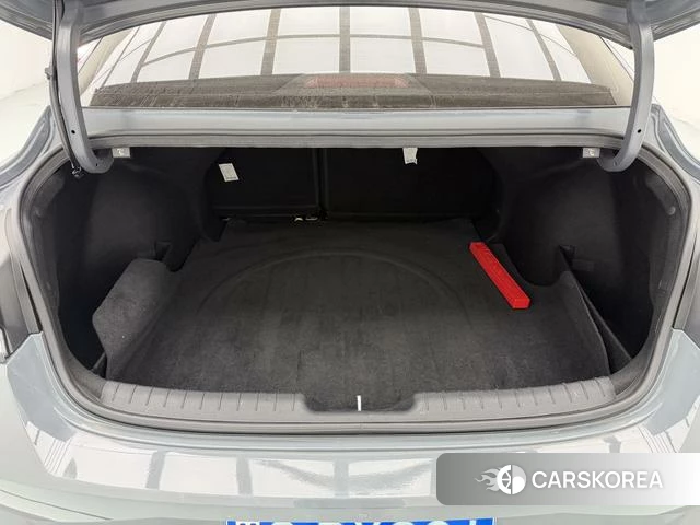 Hyundai Elantra id 4257799 из Китая 11