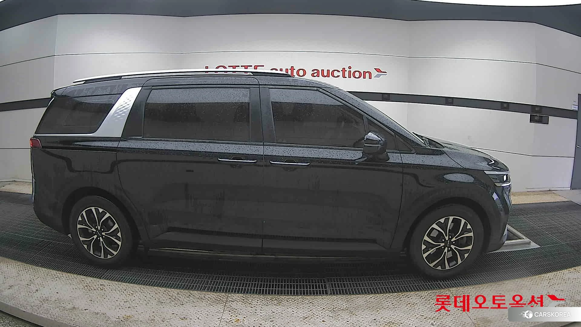 Kia Carnival id 4352370 из Кореи 23