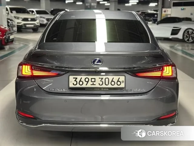 Lexus ES300h 7th generation id 3059882 из Кореи 13