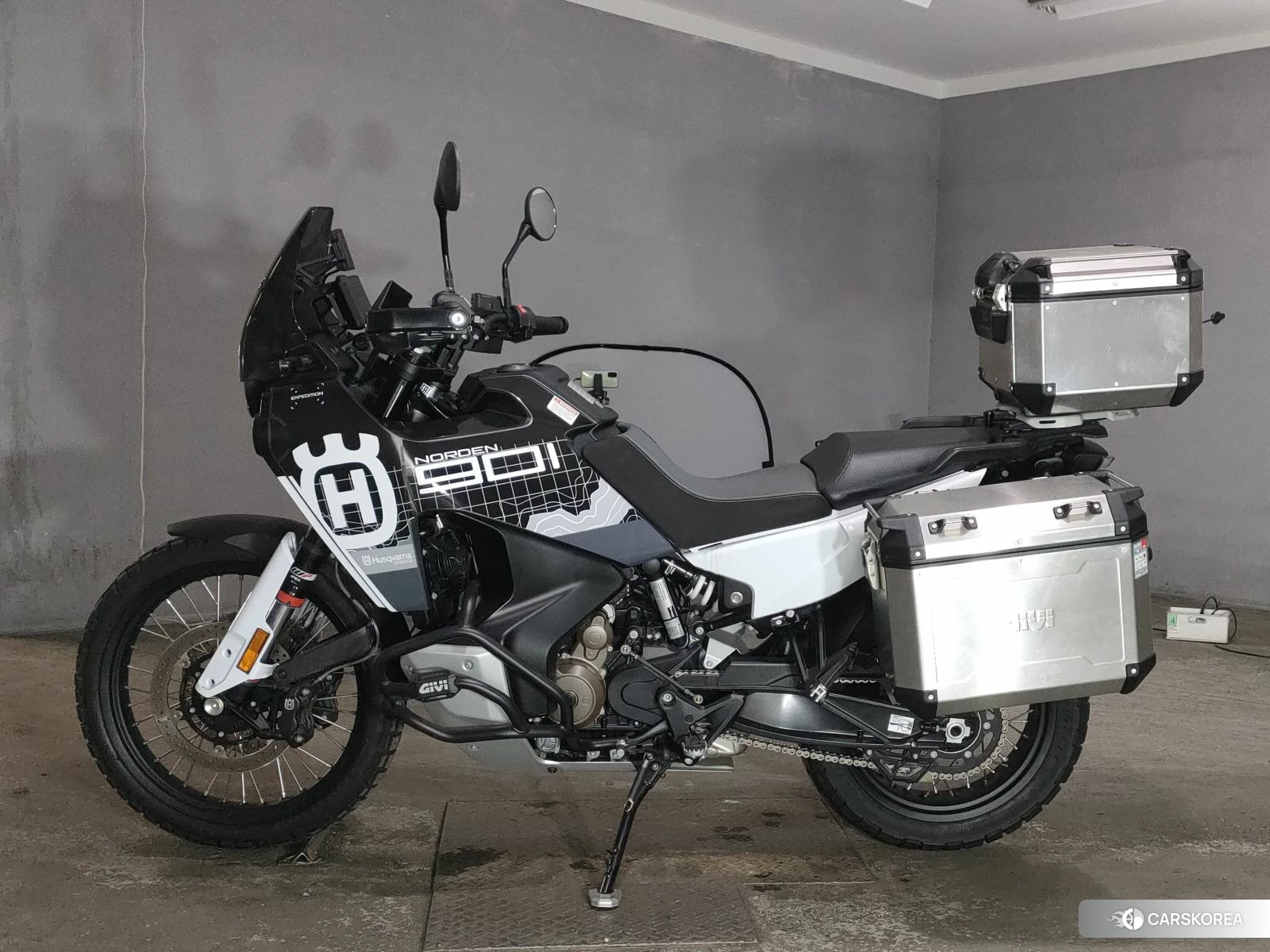 Husqvarna NORDEN 901 2022 из Японии, фото 2