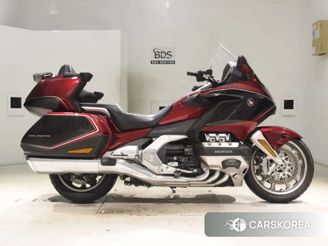 Проданный Honda GL1800 TOUR DCT 2018 из Японии, фото 3