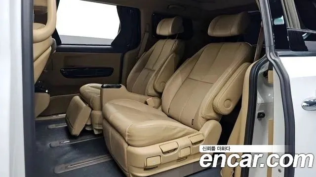 Kia The New Carnival id 2687050 из Кореи 13