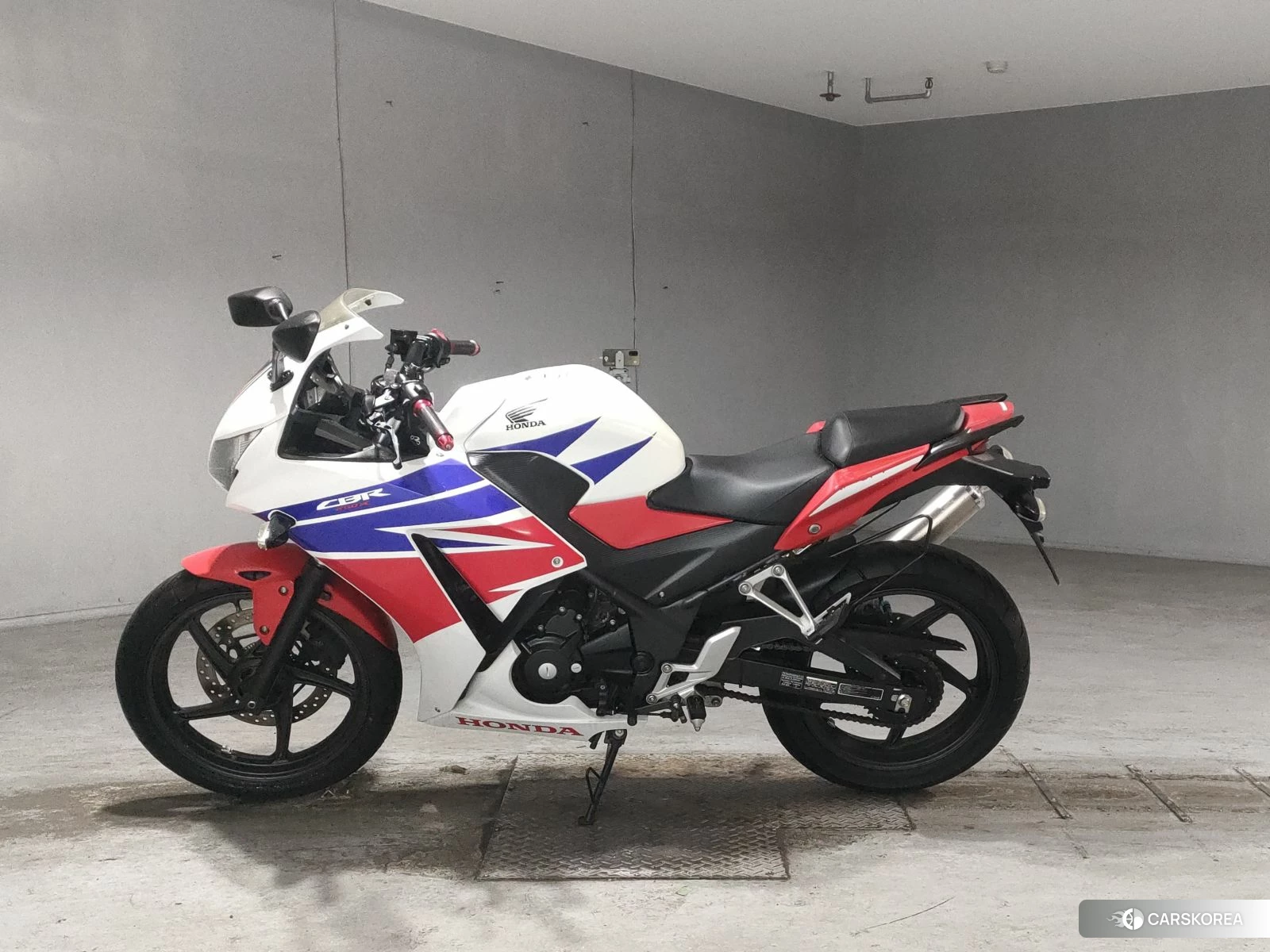 Проданный Honda CBR250R id 4193750 из Японии, фото 3