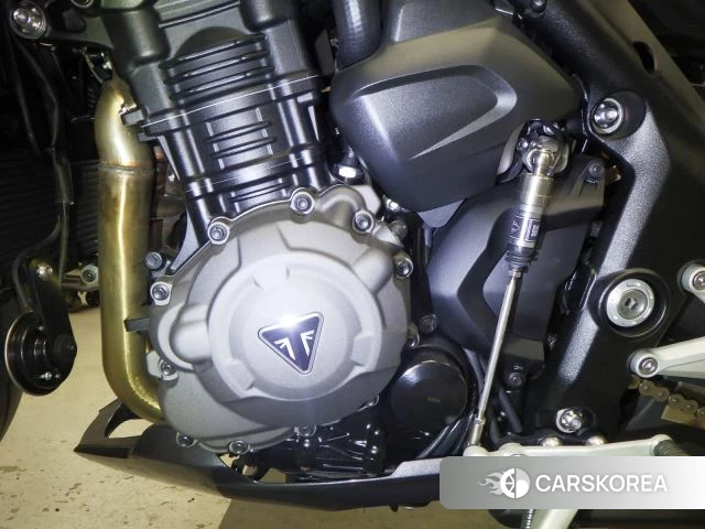 Engine photo