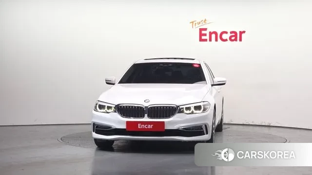 BMW 5 Series (G30) id 3687295 из Кореи 13