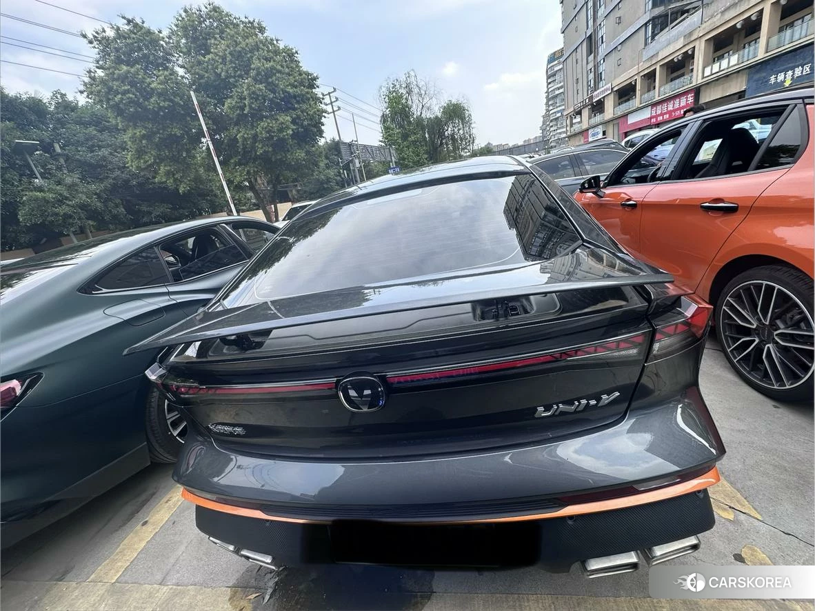 Chang'an UNI-V 2024 Черный из Китая, фото 3