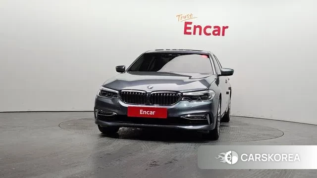 BMW 5 Series (G30) id 3449762 из Кореи 13