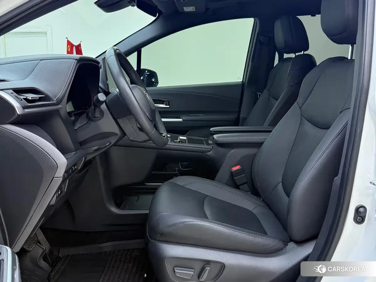 Toyota Sienna 2025 Белый из Китая, фото 3