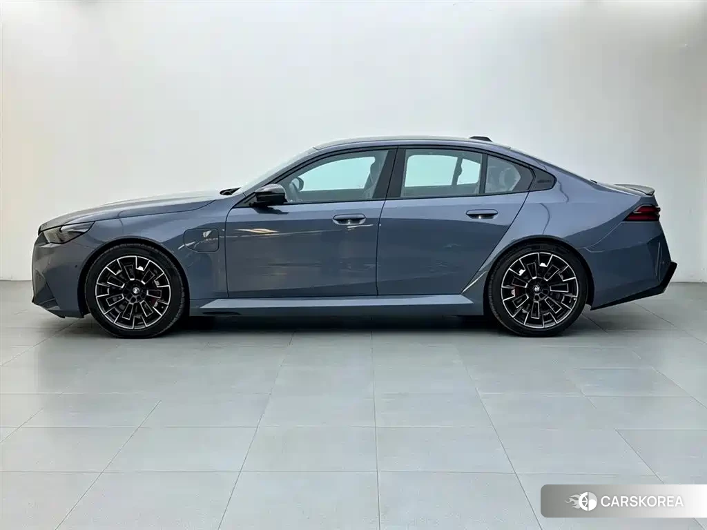 BMW M5 id 4644579 из Китая 11