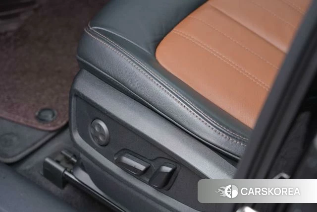 Audi Q5L id 4261441 из Китая 23