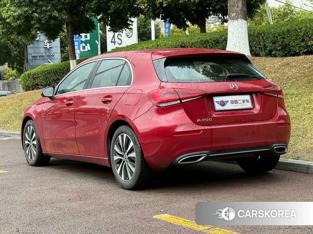 Mercedes-Benz Class A (imported) 2022 Красный из Китая, фото 4