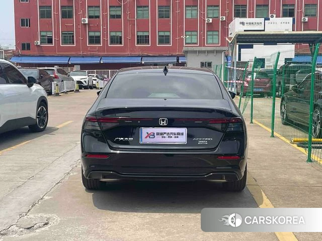Honda Accord id 4190344 из Китая 9
