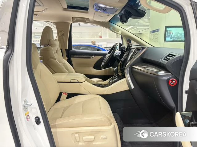 Toyota Elfa id 4222279 из Китая 10