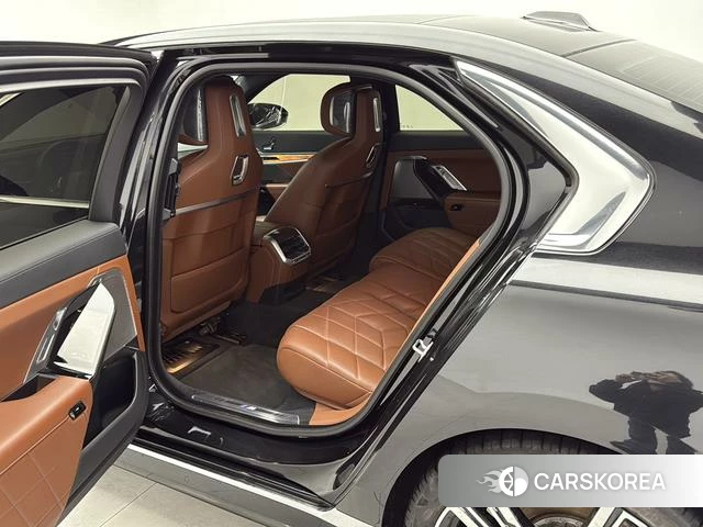 BMW i7 id 4211557 из Китая 13