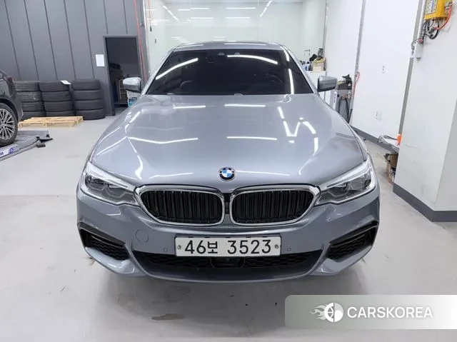 BMW 5 Series (G30) 2018 Серый из Кореи, фото 3