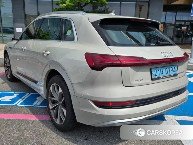 Audi e-Tron id 4625408 из Кореи 8